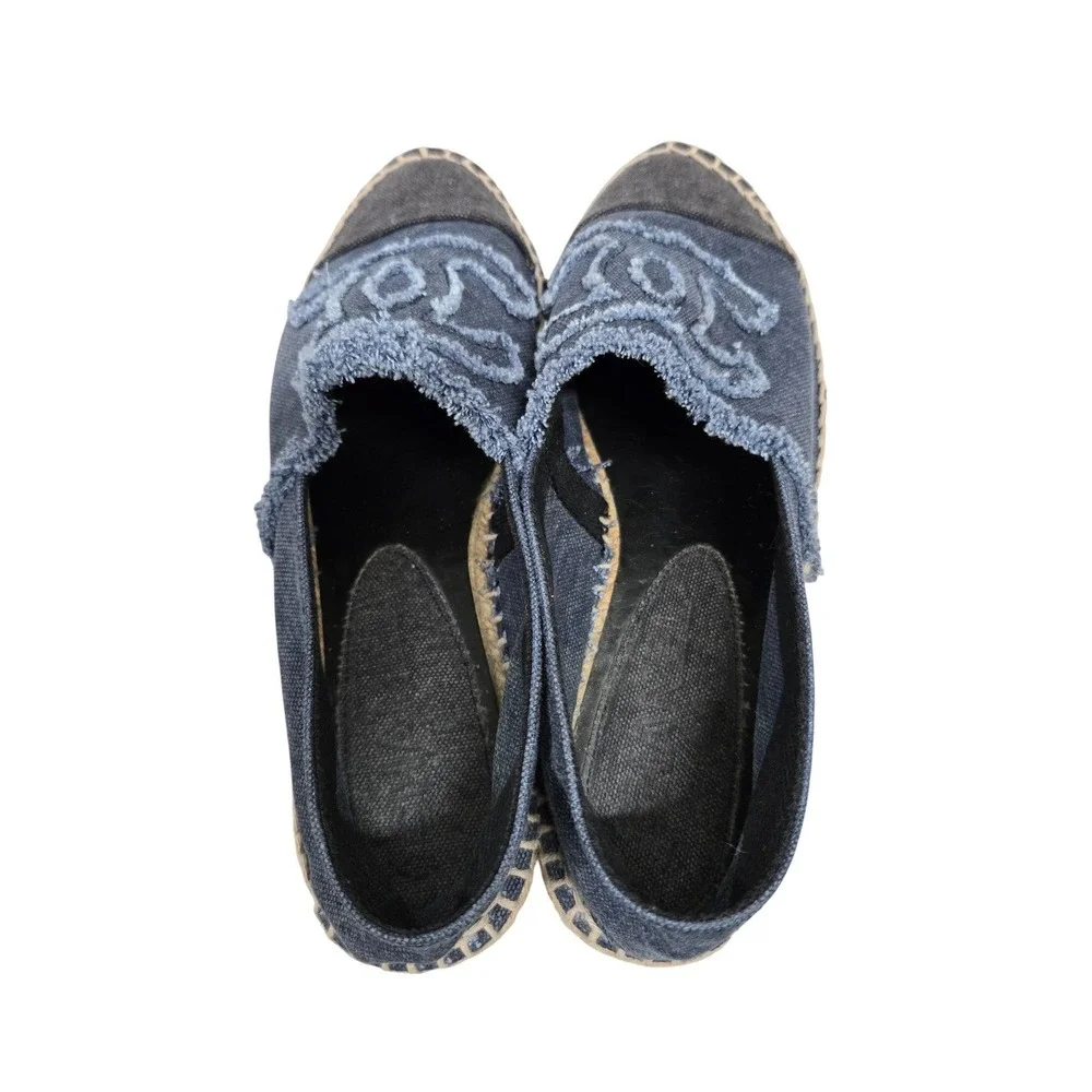 Chanel CC Logo Denim Espadrilles Blue Black Frayed Canvas Flats Size 39 US 7.5-8